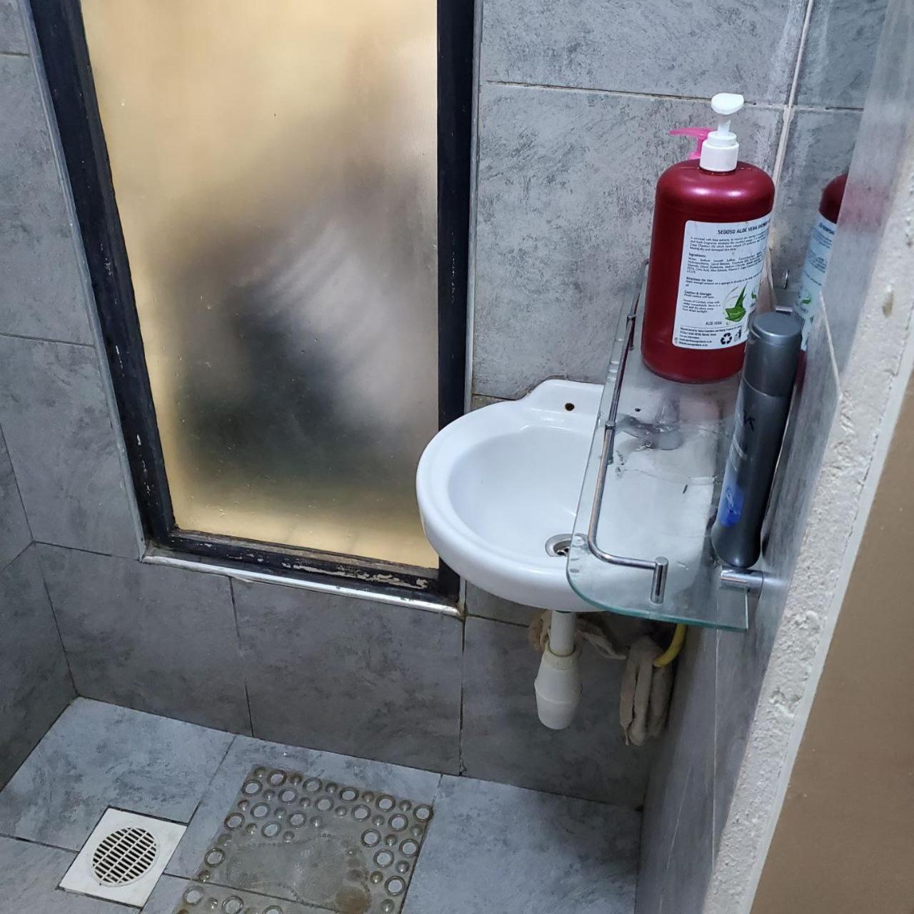 Appartamento Lovely & Cozy Compact Studio Near Airport With Rooftop View Nairobi Esterno foto